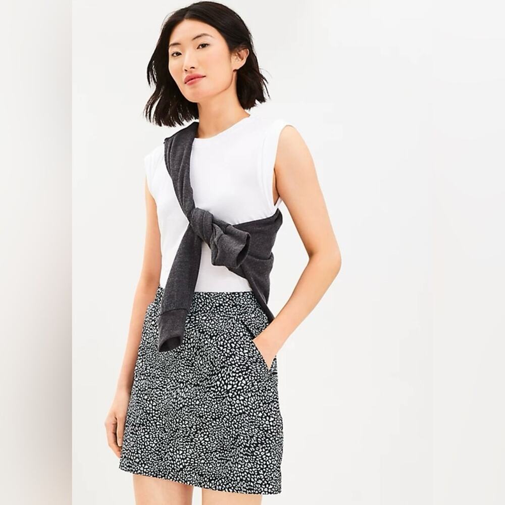 Lou & Grey Cheetah Print Wanderweave Zip Pocket Skort Skirt Black/White Size L - Picture 2 of 12